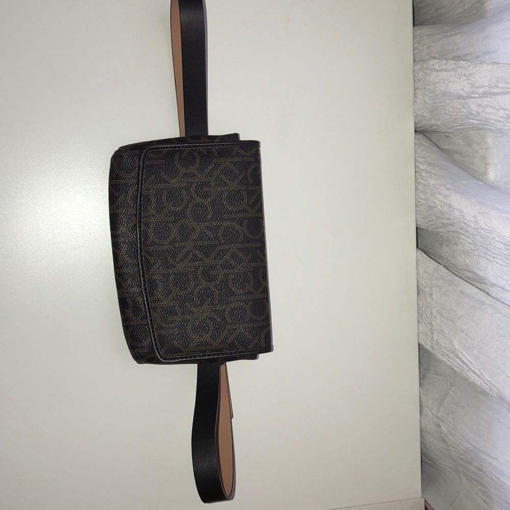 NWOT. CK fanny pack belt